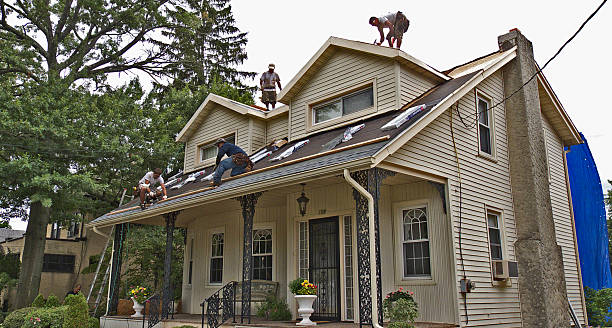 Best Best Roofing Contractors  in Riverwoods, IL